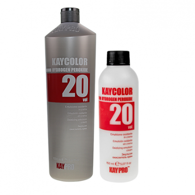 Duas embalagens de água oxigenada KAYCOLOR 20 vol, uma preta 1000 ml e outra branca 150 ml