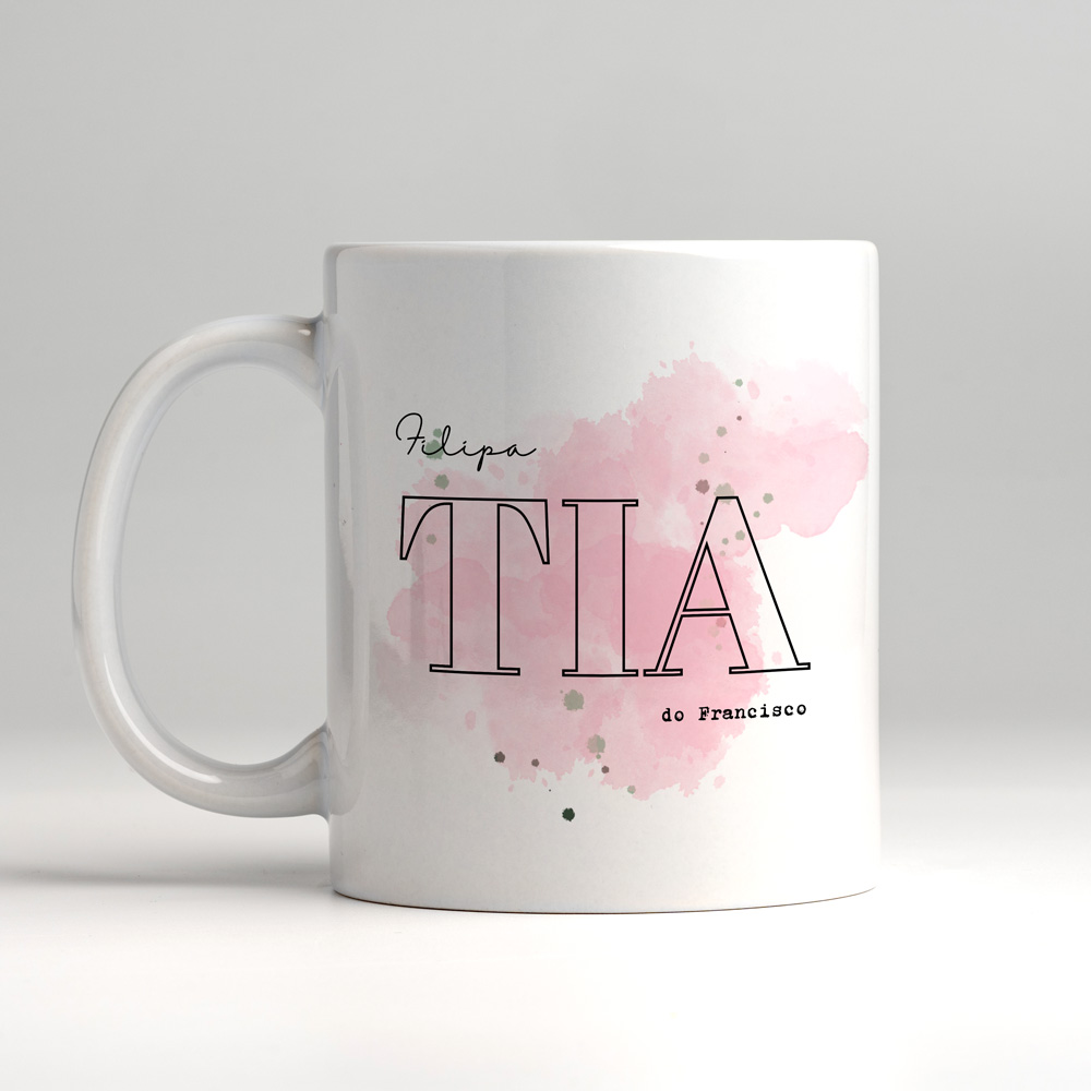 Caneca branca personalizada com desenhos em aquarela cor-de-rosa e texto