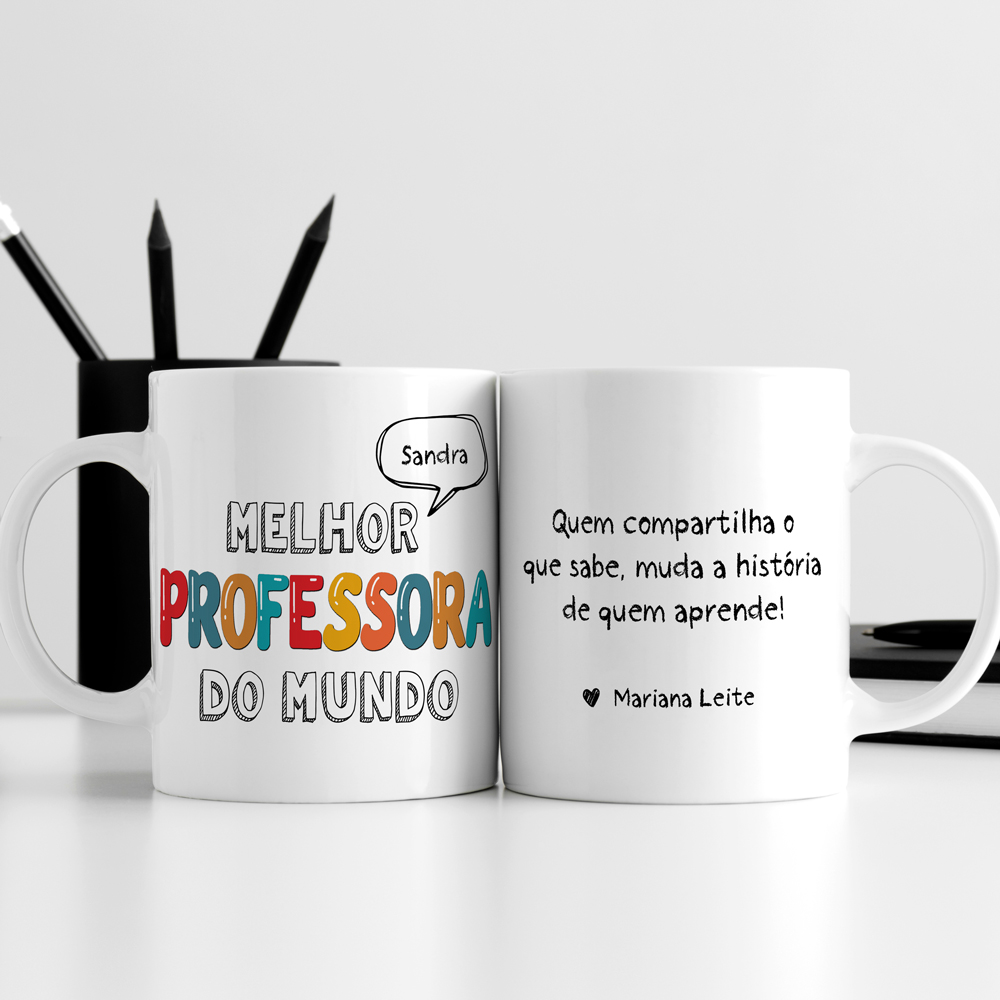 Duas canecas brancas com frases de agradecimento a professora