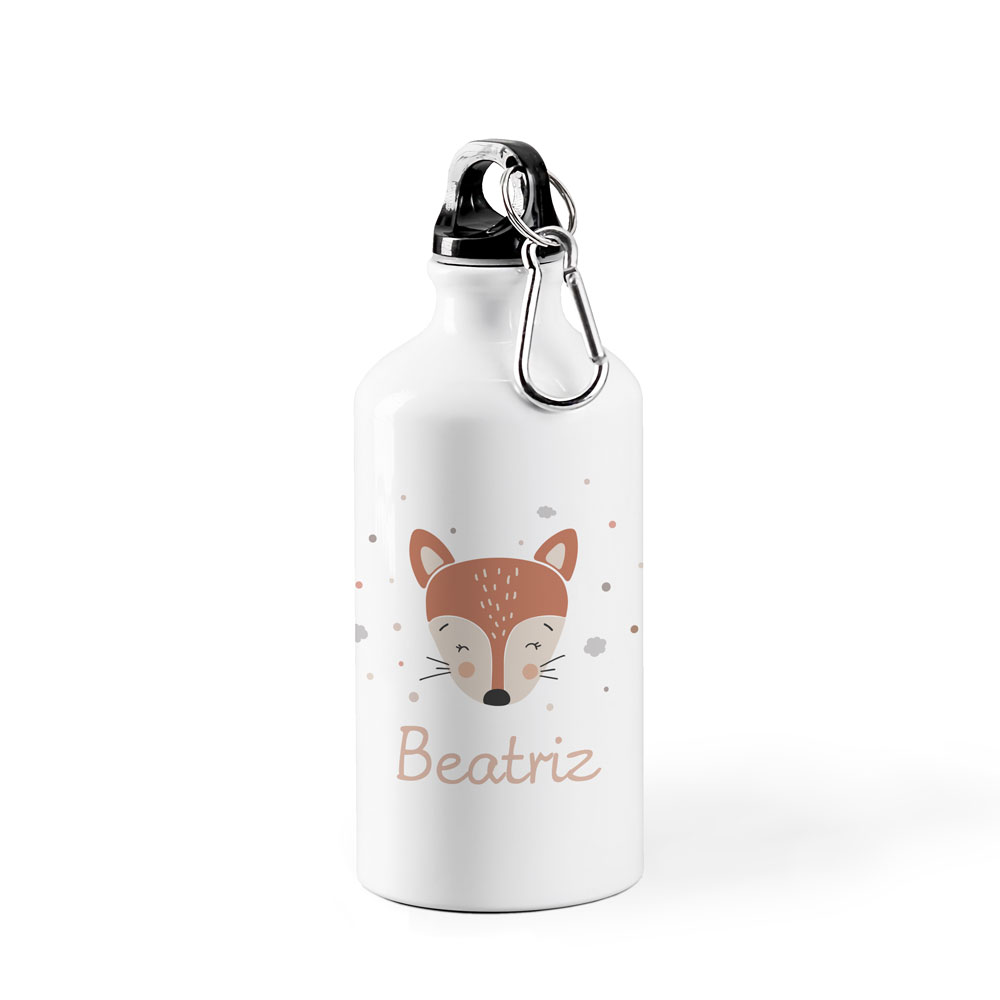 Garrafas metálicas brancas com ilustração de raposa e nome Beatriz.