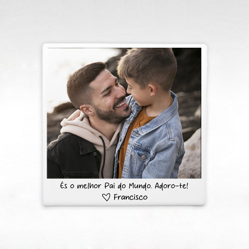 Fotografia Polaroid de pai com filho sorrindo