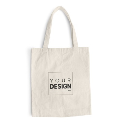 Saco de lona branco com texto YOUR DESIGN impresso ao centro.