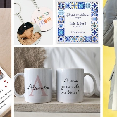 Produtos personalizados para presente: caixa de madeira com fotos, porta-chaves, placa decorativa, canecas e tote bag branca com texto em português.