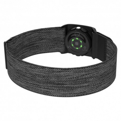 Pulseira elástica cinzenta com fecho preto e botão com luzes verdes