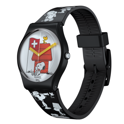 Relógio Swatch preto com personagens Snoopy e Woodstock no mostrador e bracelete