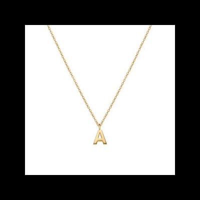 Colar dourado com pendente letra A em fundo branco