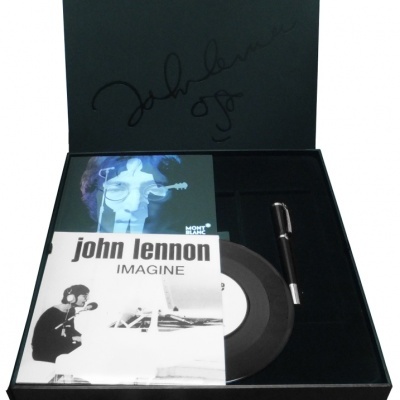 Conjunto de oferta Montblanc com itens relacionados a John Lennon