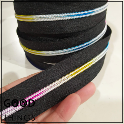 Fecho a metro metalizado | Malha 5 | Fundo Preto