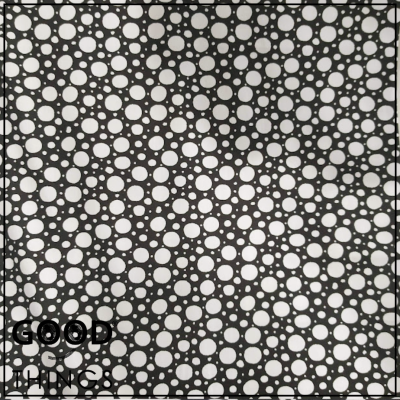 Tecido Bolas Brancas fundo Preto