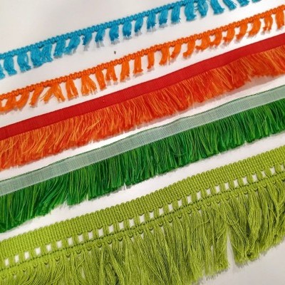 Vivos, Franjas, Folhos e Pompons