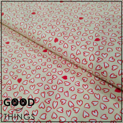 Tecido Corações Vermelhos fundo Pérola