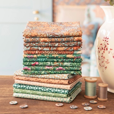 Retalho 60 x 110cm - TILDA | Hibernation | Autumnbloom Sage