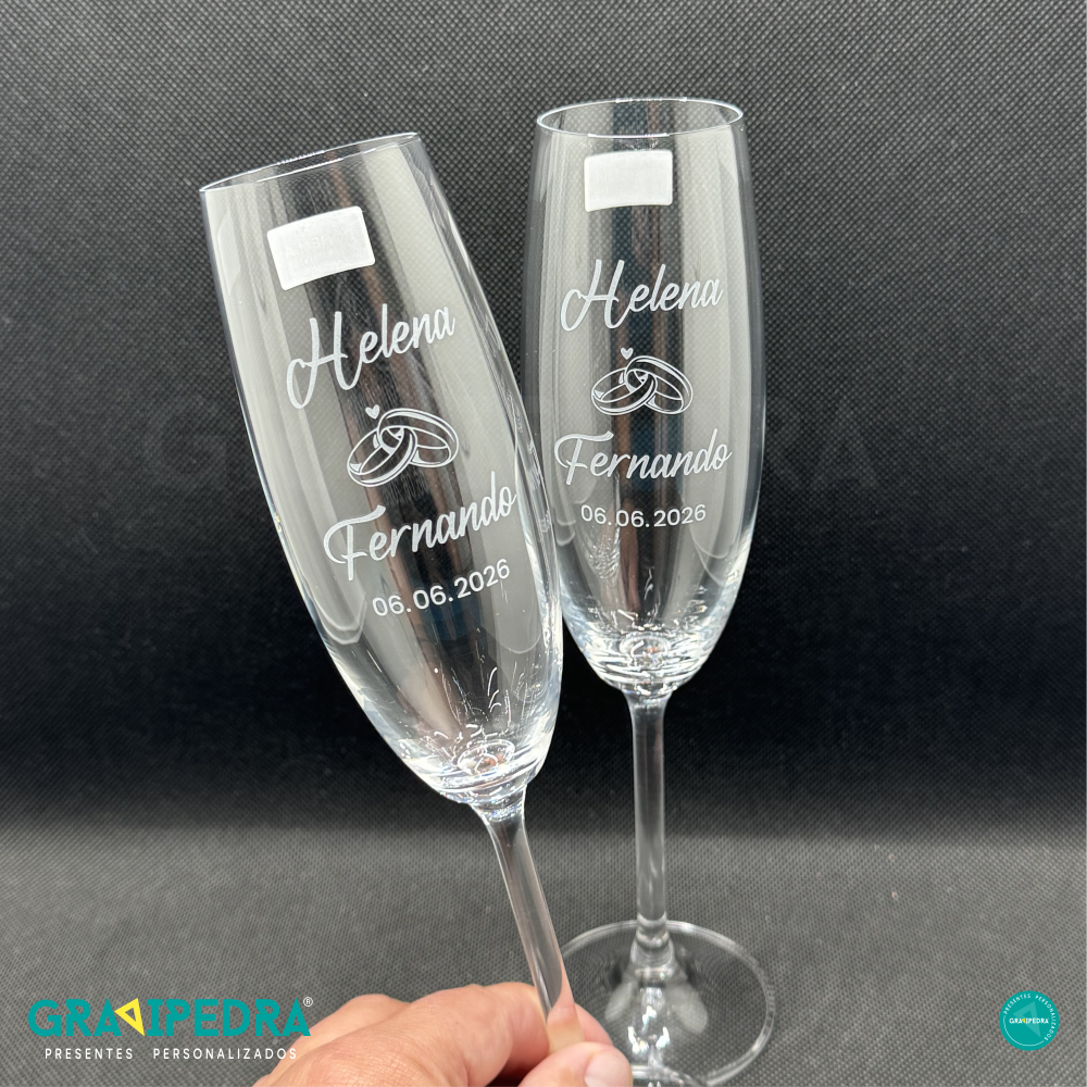 Pack 2 Copos em vidro personalizados - Casamento - CVCND22A Duas taças de champanhe de vidro personalizadas com nomes e data