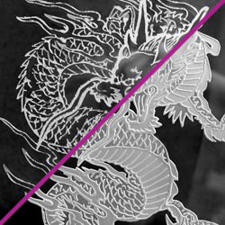 Ilustração detalhada de dragão branco sobre fundo preto, dividida diagonalmente com linha rosa