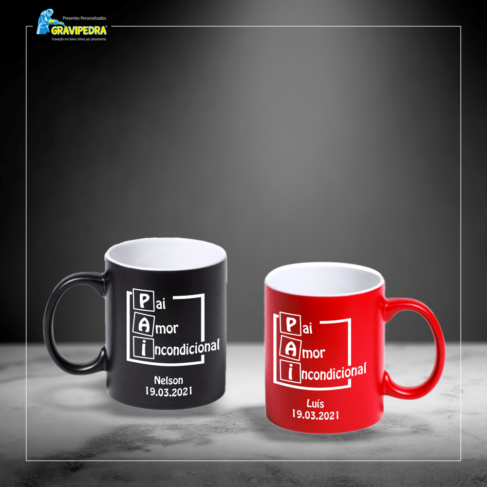 Caneca personalizada - Dia do Pai - CLDP13 duas canecas personalizadas, uma preta e uma vermelha, com texto em branco e preto