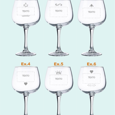 Seis copos de vidro transparentes com ícones e áreas para texto personalizável em fundo azul claro