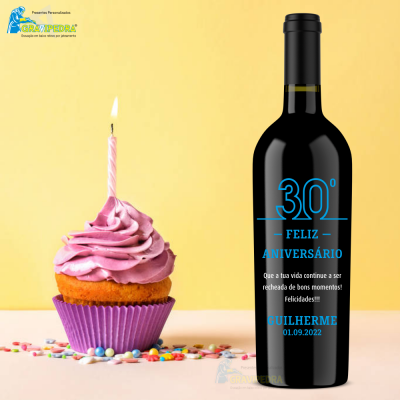 Garrafa de vinho personalizada azul 30º aniversário com cupcake e vela