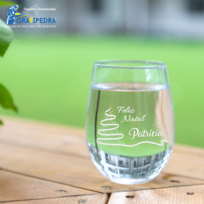 Copo de vidro transparente com mensagem de Natal gravada