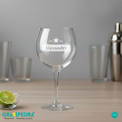 Copo de vidro para vinho com nome personalizado Alexandre