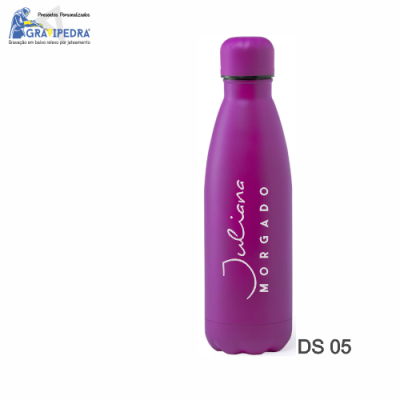 Garrafa térmica roxa com texto Juliana MORGADO