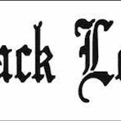 Logótipo com texto Black Leaf em fonte gótica preta