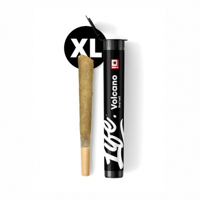 Pre-roll XL ao lado de tubo preto LIFE Volcano