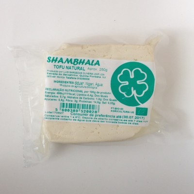 Tofu natural embalado SHAMBHALA com rótulo verde e branco