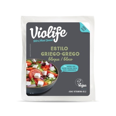 Embalagem de produto vegetal Violife estilo Grego com imagem de salada colorida
