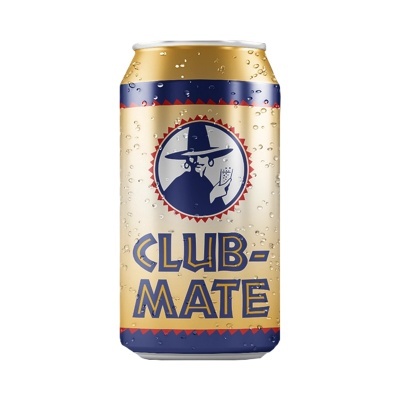 Lata de bebida Club-Mate azul e dourada com gotas de água