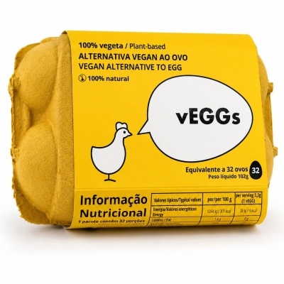 Embalagem amarela de alternativa vegan ao ovo chamada vEGGs com texto e tabela nutricional.