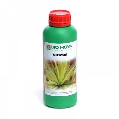 Frasco verde com tampa vermelha e rótulo com planta e texto BIO NOVA VitaSol
