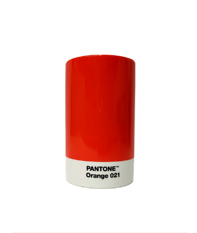 PANTONE - PENCIL CUP Objeto cilíndrico bicolor laranja e branco com texto PANTONE Orange 021