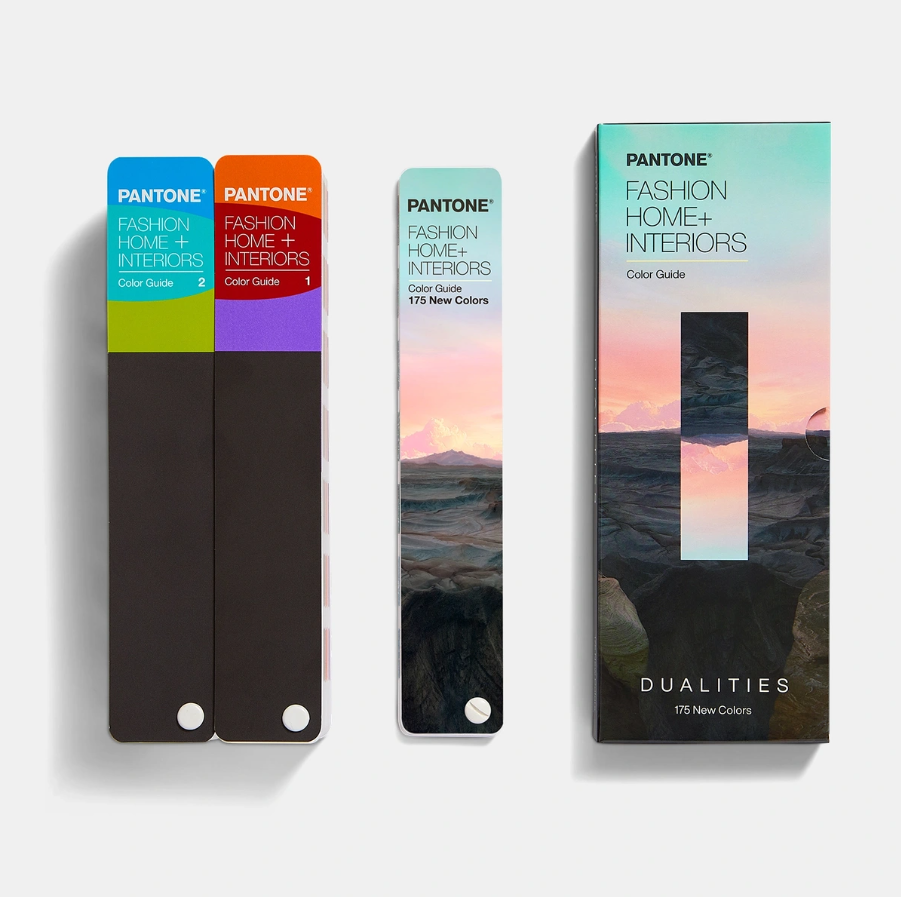 Fashion, Home + Interiors Color Guide + Dualities Expansion Pack Guias de cores Pantone Fashion Home+ Interiors e embalagem em fundo branco