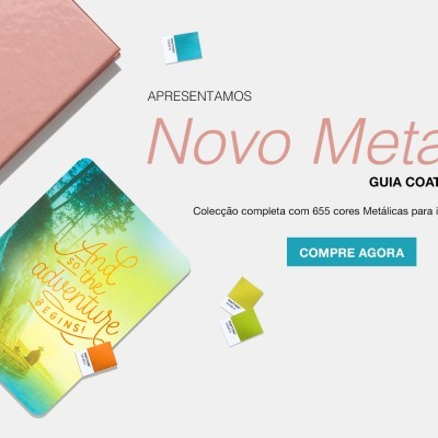 Guia Pantone Novo Metallics com amostras de cores metálicas e textos promocionais em português