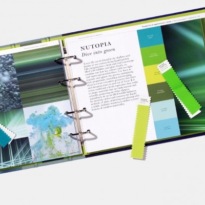 Catálogo de amostras de cores verdes e azuis com texto NUTOPIA