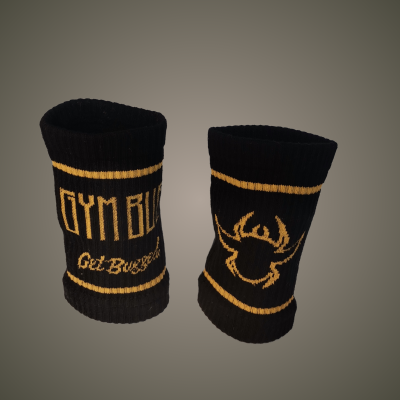 Joeleiras pretas com texto amarelo Gymbull e desenhos