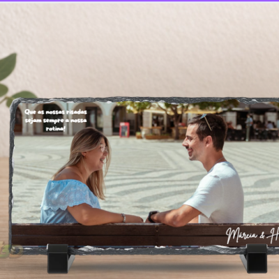 Placa de pedra personalizada com foto e texto em português