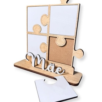 Suporte para fotos em madeira formato puzzle com palavra Mãe