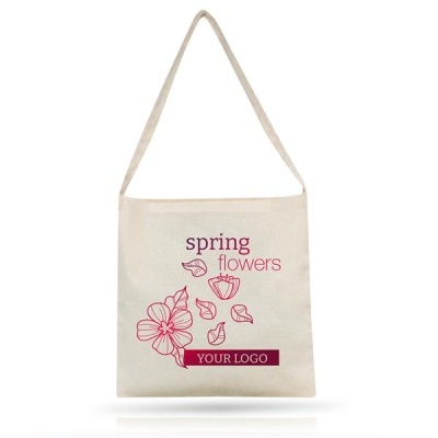 Saco de pano cru com desenho de flores e texto decorativo