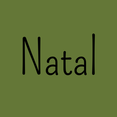 Palavra 'Natal' em preto sobre fundo verde escuro