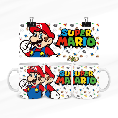 Caneca branca com estampa colorida do Super Mario e elementos do jogo