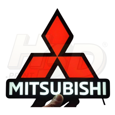 Logótipo da Mitsubishi com três losangos vermelhos e texto MITSUBISHI