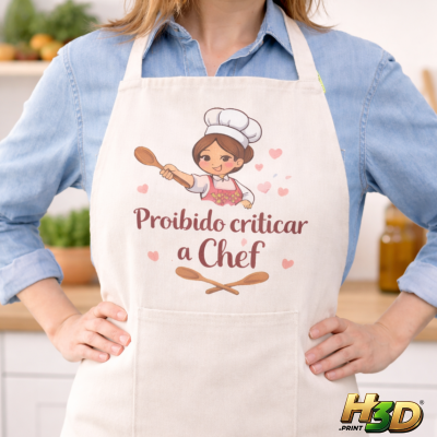 Avental bege com estampa de chef e texto em português
