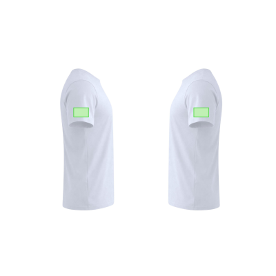 Duas t-shirts brancas de perfil com destaque verde na manga