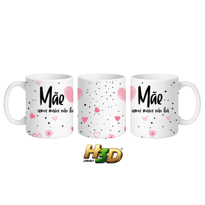 Conjunto de três canecas brancas com texto e corações cor-de-rosa.