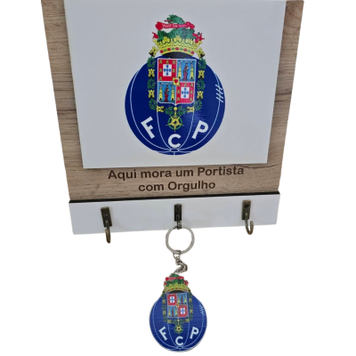 Organizador de chaves com logotipo do FC Porto e texto em português