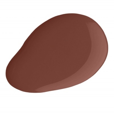 Mancha castanha de tinta ou verniz com brilho