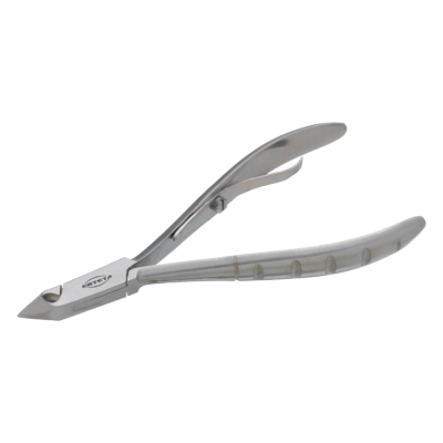 Alicate de unhas metálico prateado com marca TYP