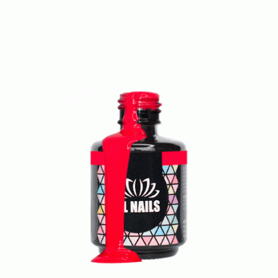 Frasco de verniz para unhas preto com verniz vermelho a escorrer.