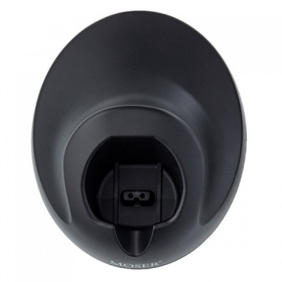 Base de carregamento preta oval da marca MOSER